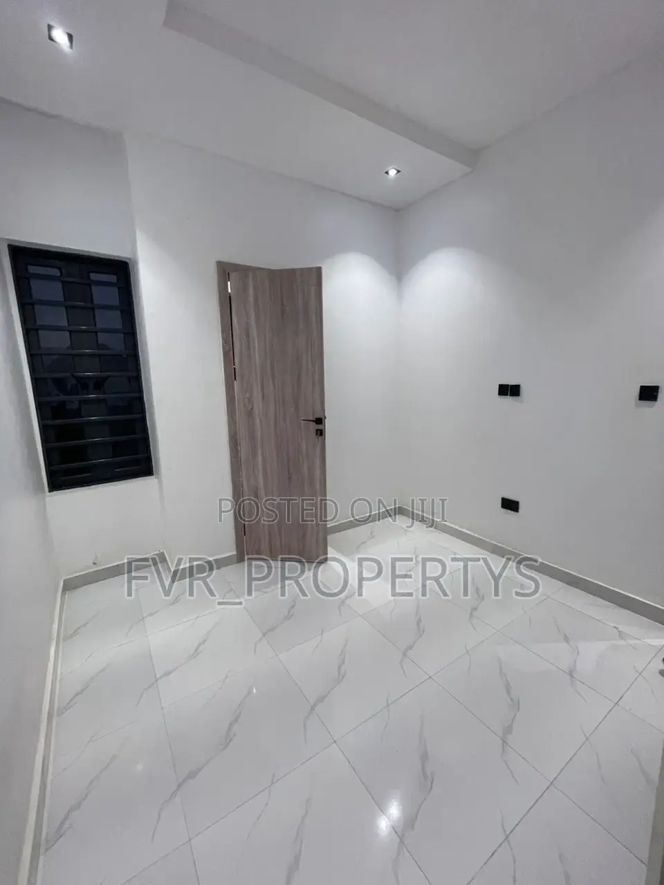 1bdrm Shared Apartment in Ikota, Lagos Island / Lagos Island for rent in Lagos Island / Lagos Island