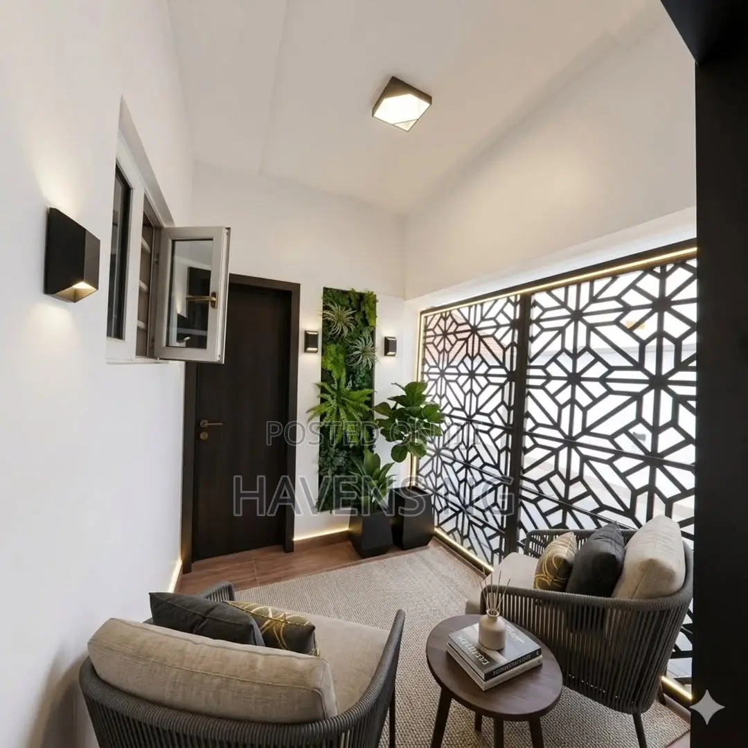 5bdrm Duplex in Jericho for sale in Jericho