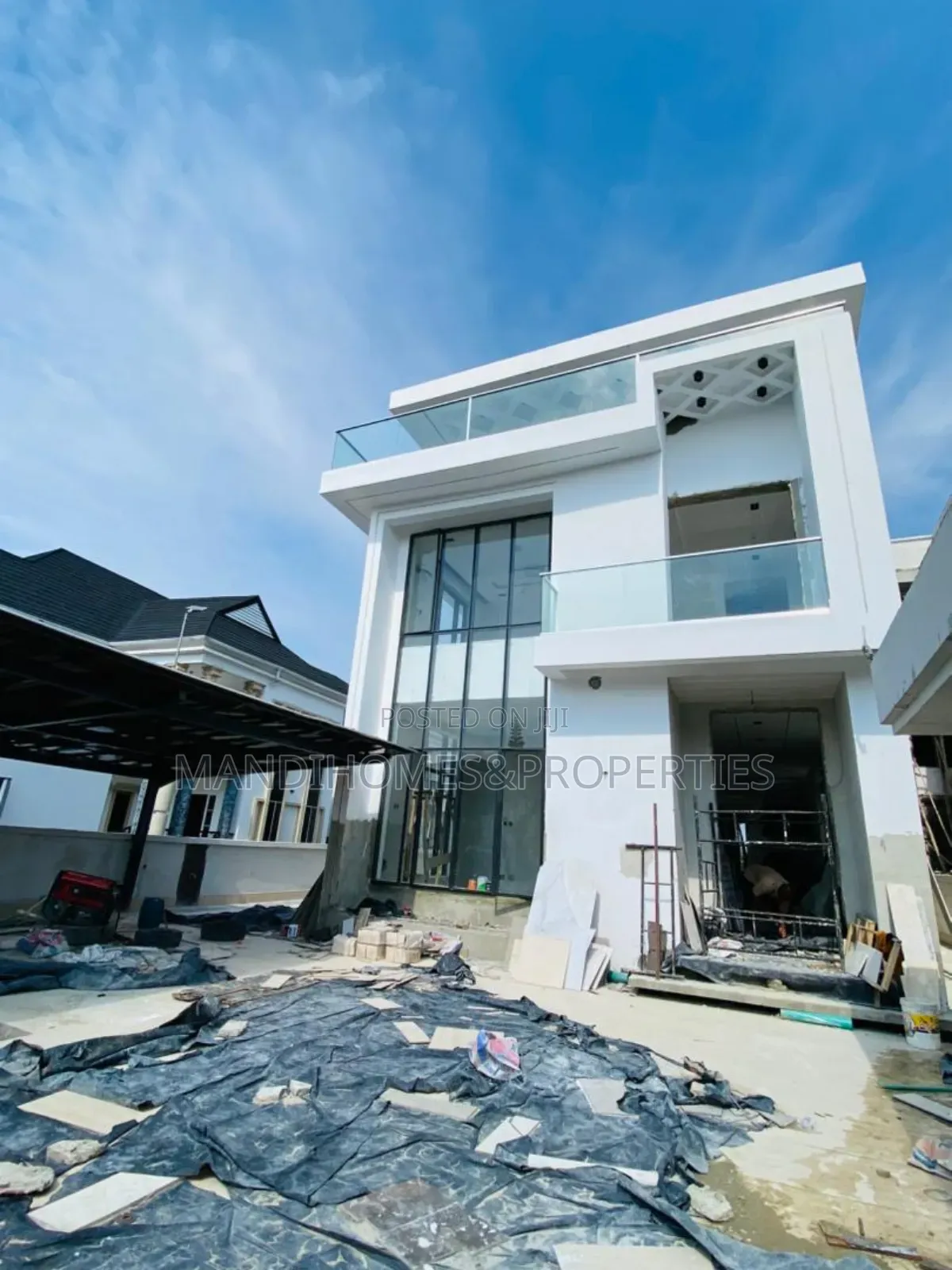 5bdrm Duplex in Off Lekki-Epe Expressway for sale in Off Lekki-Epe Expressway