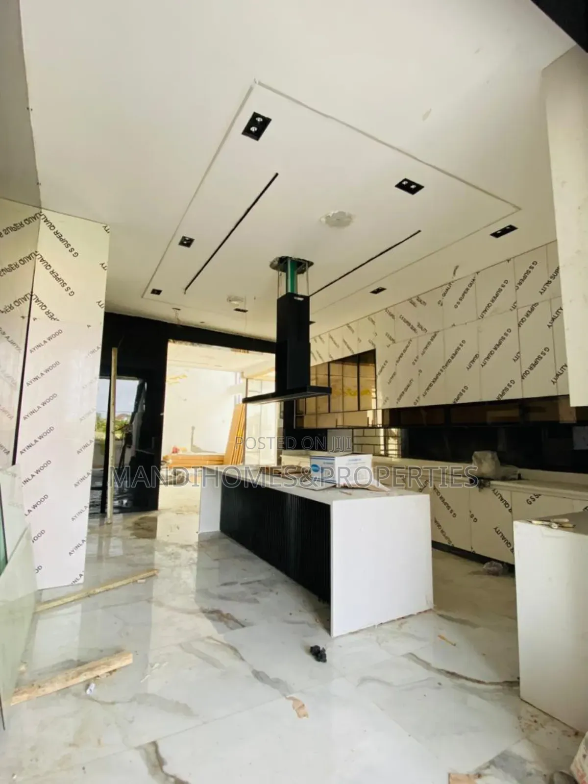 5bdrm Duplex in Off Lekki-Epe Expressway for sale in Off Lekki-Epe Expressway