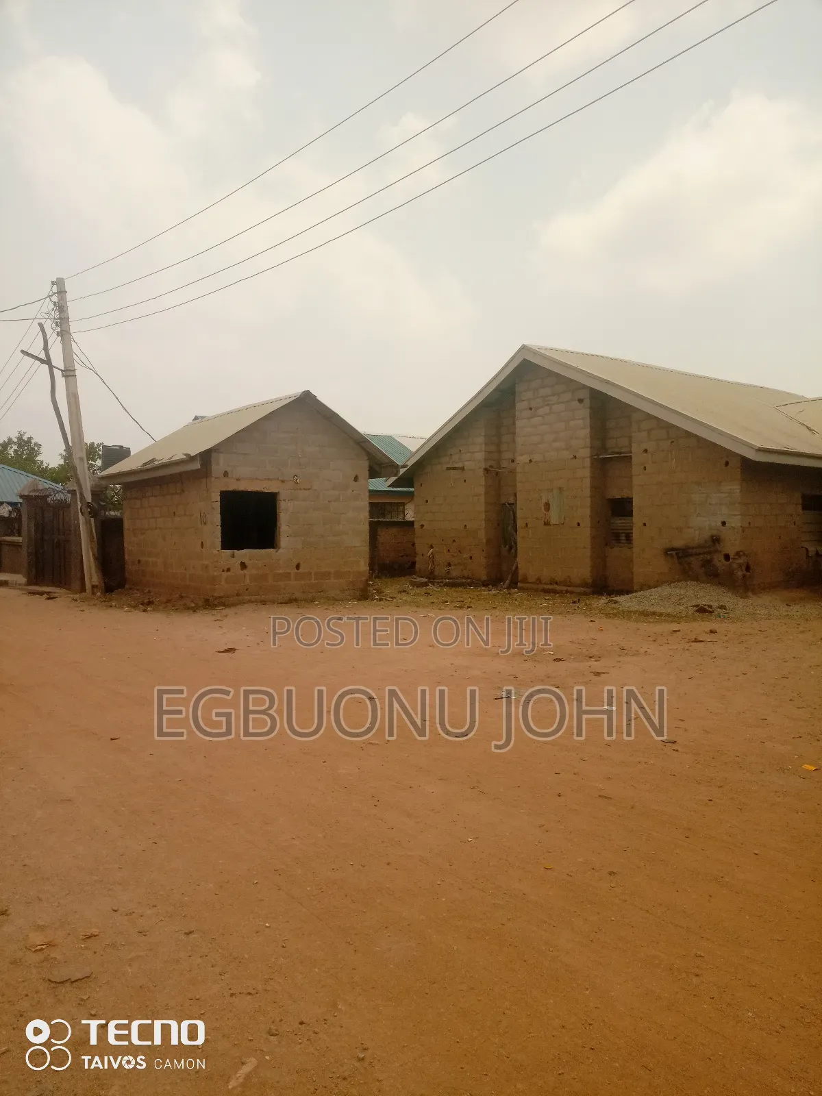 C of O , R of O and Agis Paper With Fcda Building Approval. 4 Sale in Dei-Dei