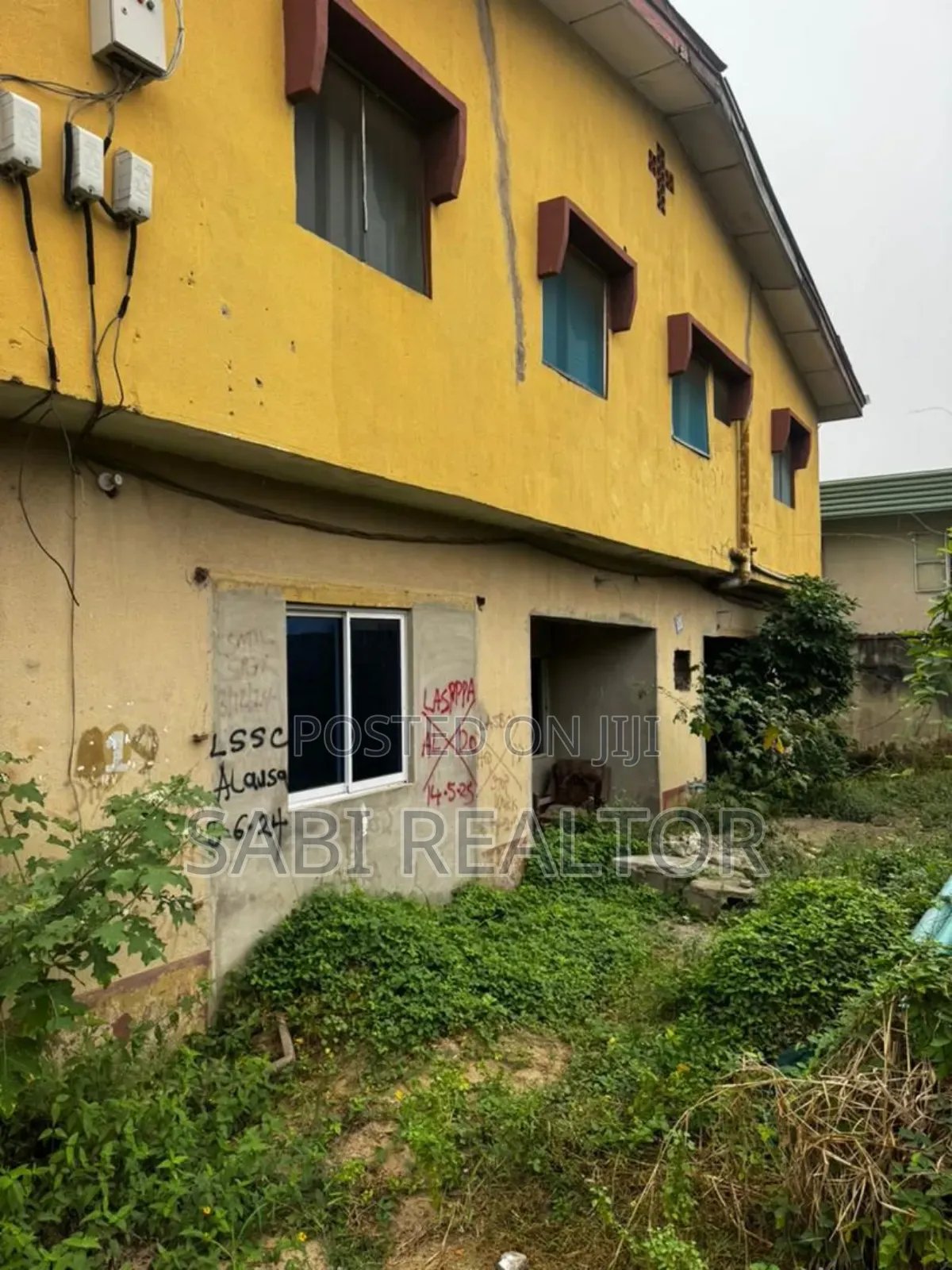 Furnished 2bdrm Block of Flats in Akowonjo for sale in Akowonjo