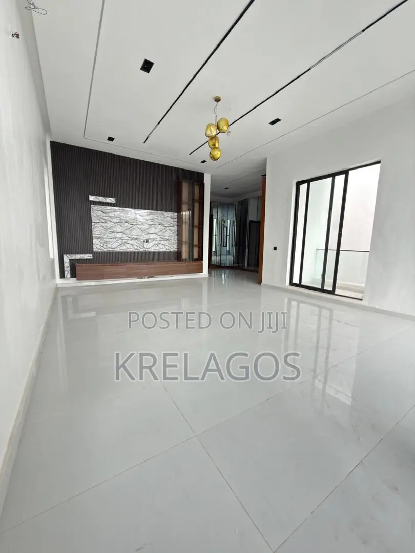 5bdrm Duplex in Ado / Ajah for sale in Ado / Ajah