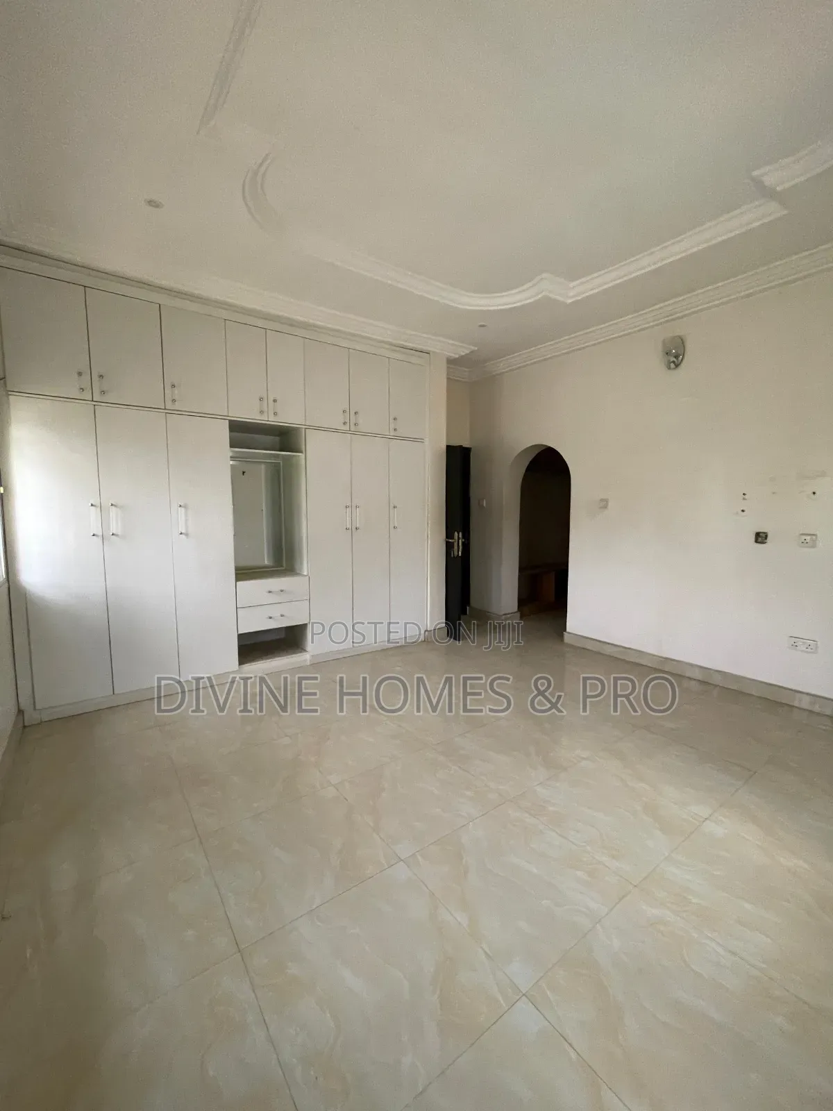 5bdrm Duplex in Katampe (Main) for sale in Katampe (Main)