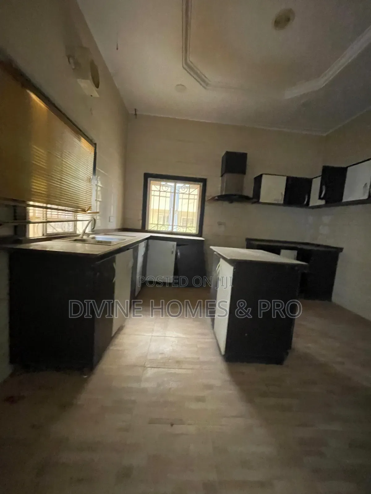 5bdrm Duplex in Katampe (Main) for sale in Katampe (Main)