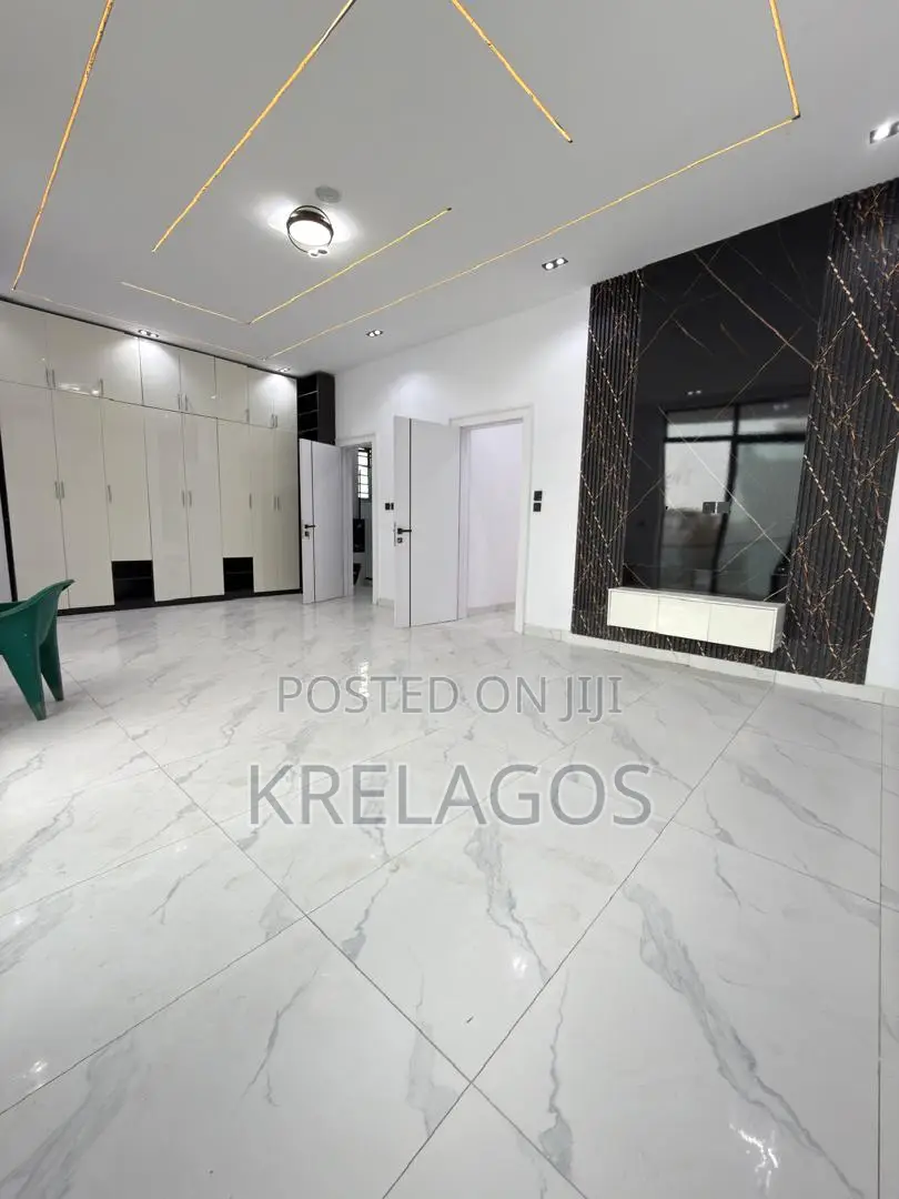 4bdrm Duplex in Ajah for sale in Ado / Ajah