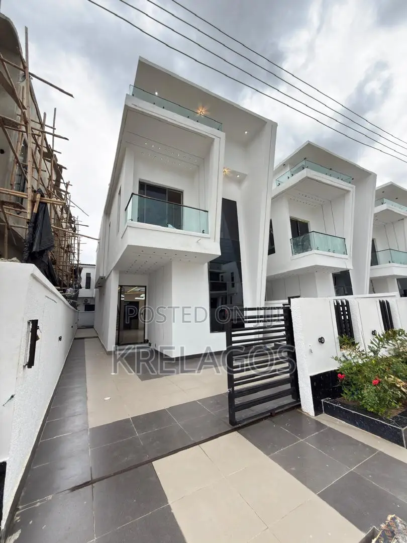 4bdrm Duplex in Ajah for sale in Ado / Ajah
