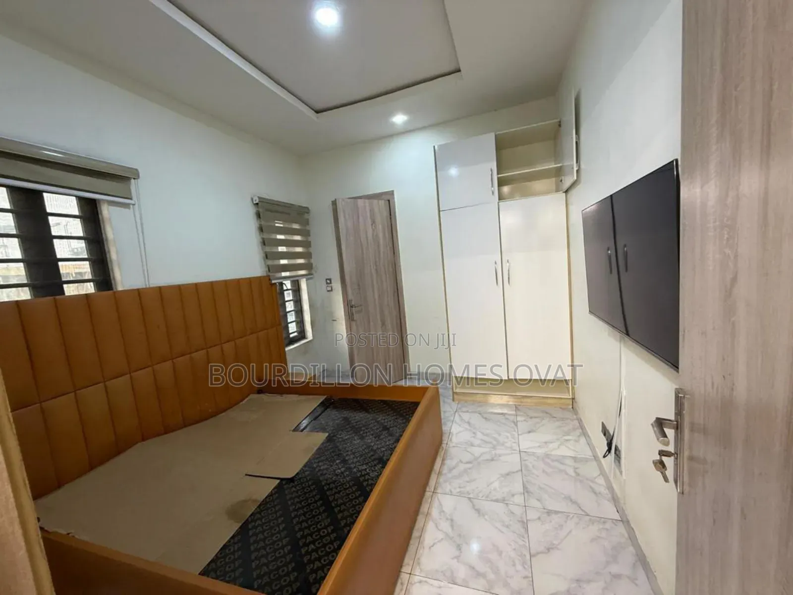 4bdrm Duplex in Chevron Toll Gate for rent in Chevron