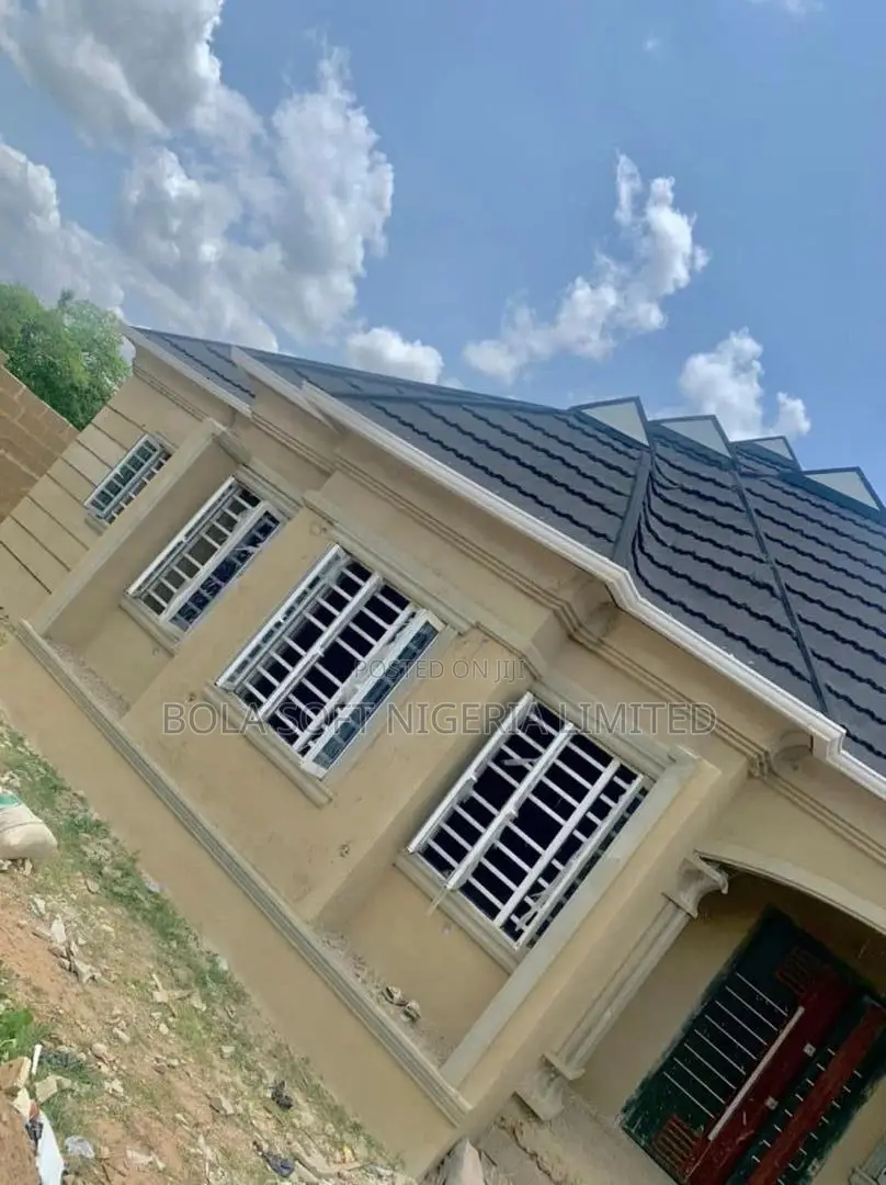 4bdrm Bungalow in Road 4 Ire-Akari,, Oluyole for sale in Oluyole