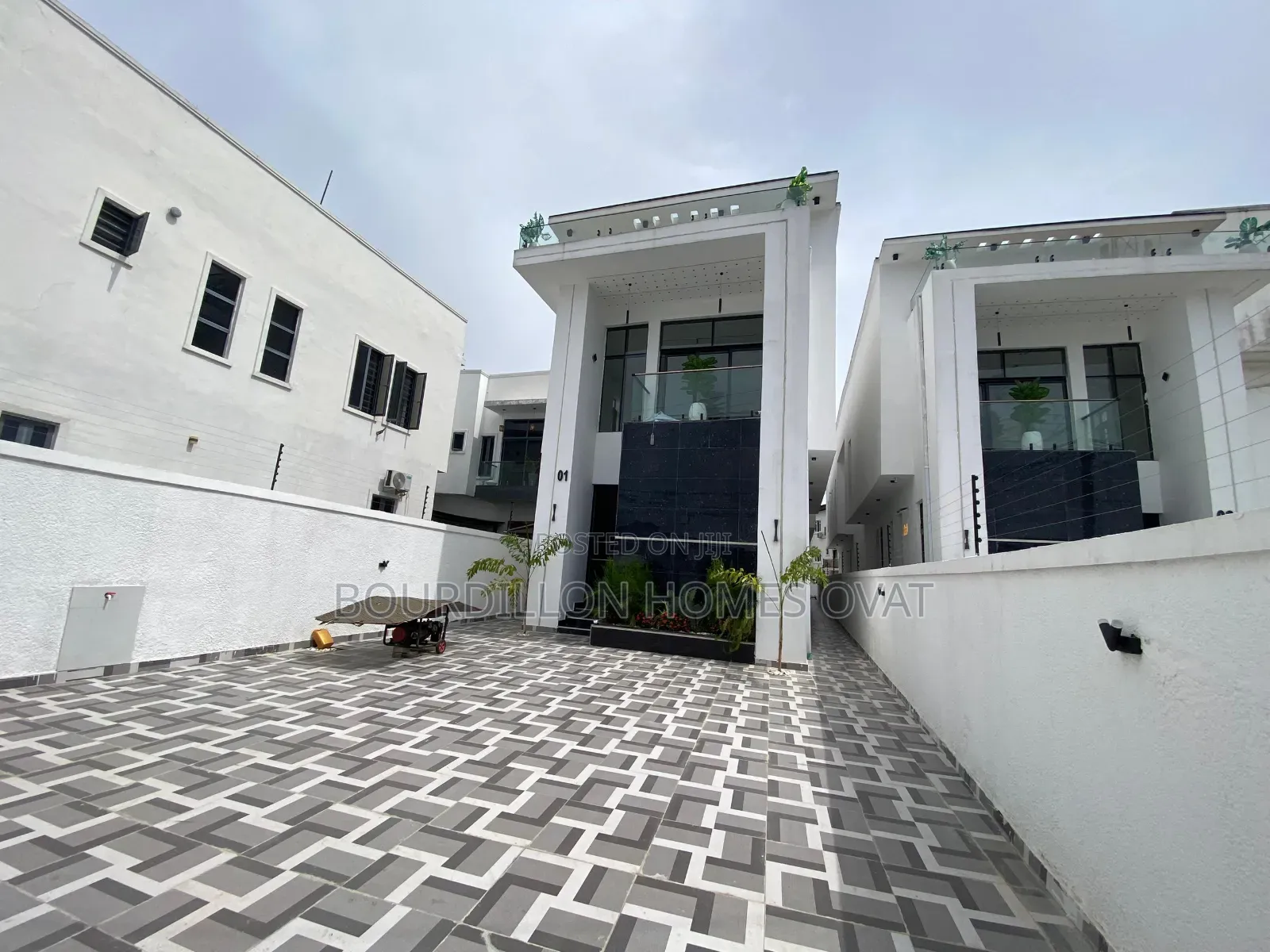 Furnished 5bdrm Duplex in Orchid Lekki Lagos for sale in Ilaje / Lekki