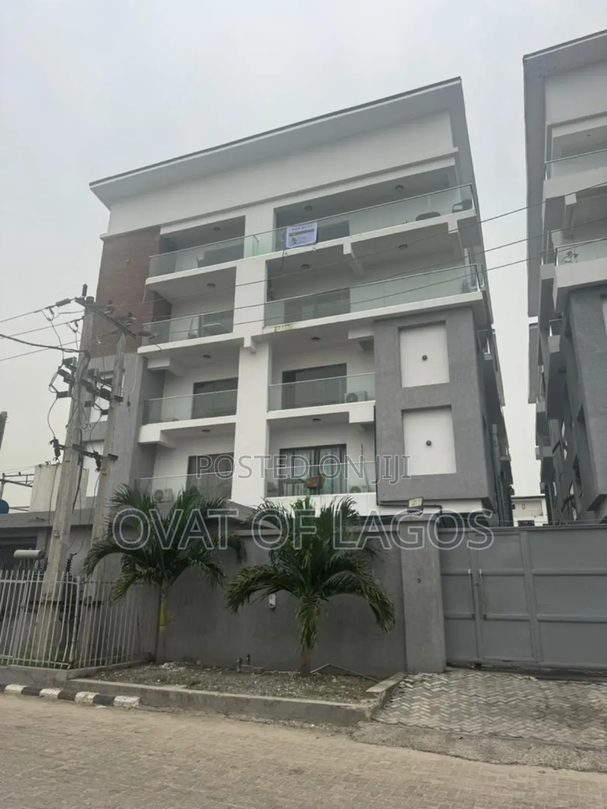 Furnished 2bdrm Penthouse in Lekki Phase 1( Lekki for rent in Lekki Phase 1