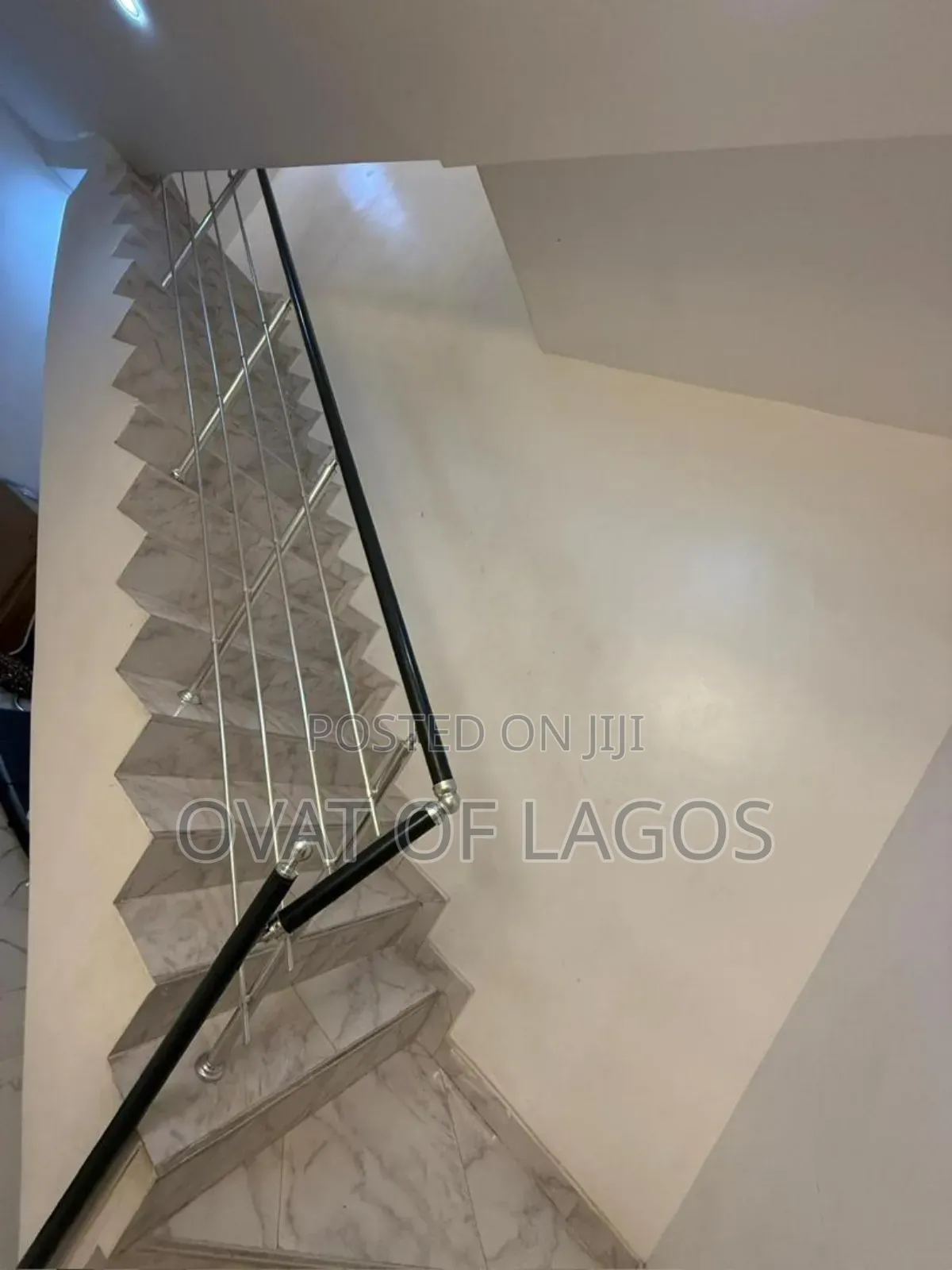 4bdrm Duplex in Chevron Toll Gate for rent in Chevron