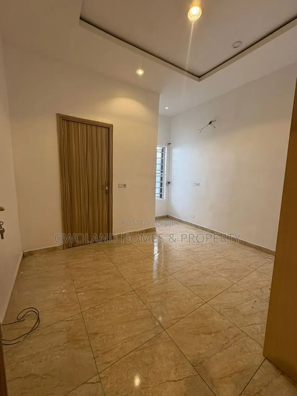 1bdrm Block of Flats in Royal Pin Estate, Lekki for rent in Lekki