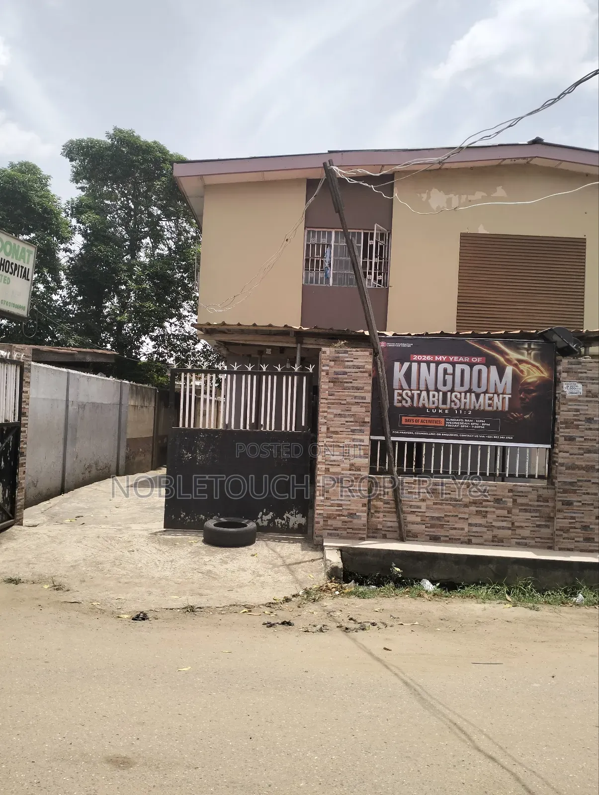 3bdrm Block of Flats in Egbeda Akowonjo for sale in Akowonjo