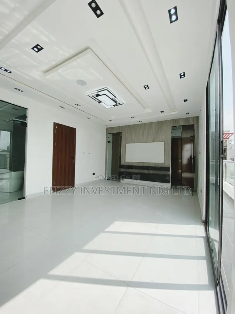 Furnished 5bdrm Duplex in Megamound Estate, Ikota for sale in Ikota