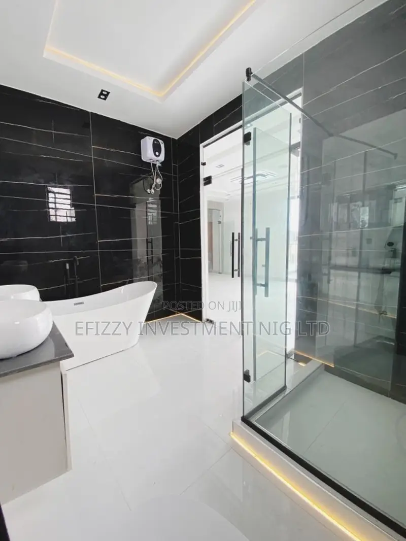 Furnished 5bdrm Duplex in Megamound Estate, Ikota for sale in Ikota