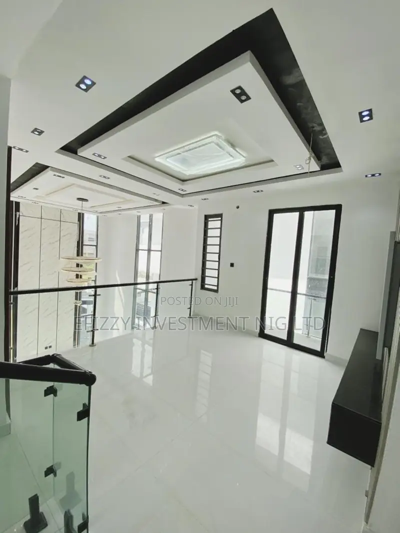 Furnished 5bdrm Duplex in Megamound Estate, Ikota for sale in Ikota