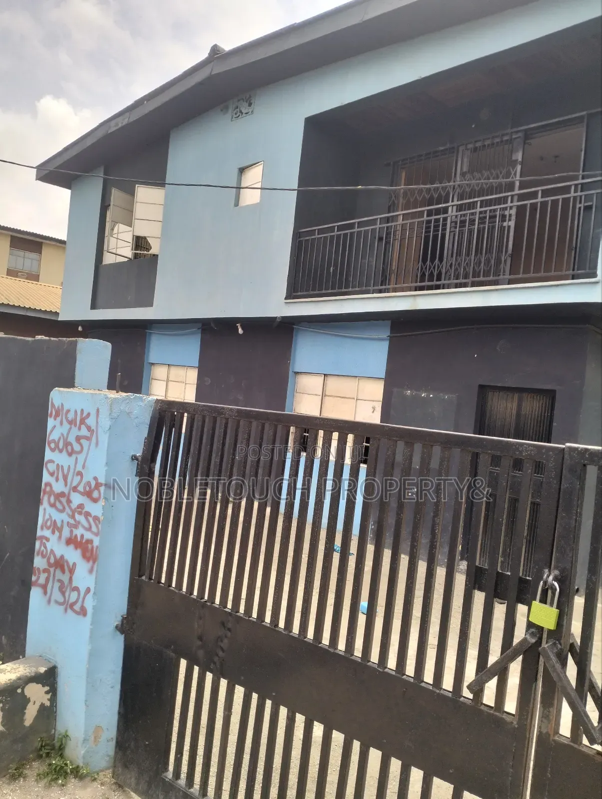 4bdrm Duplex in Lagos Abeokuta, Akowonjo for sale in Akowonjo