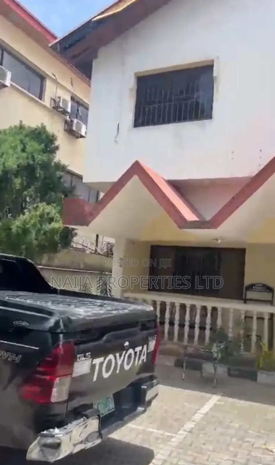 7 Bedroom Duplex in Victoria Island for Office Use in Ligali Ayorinde