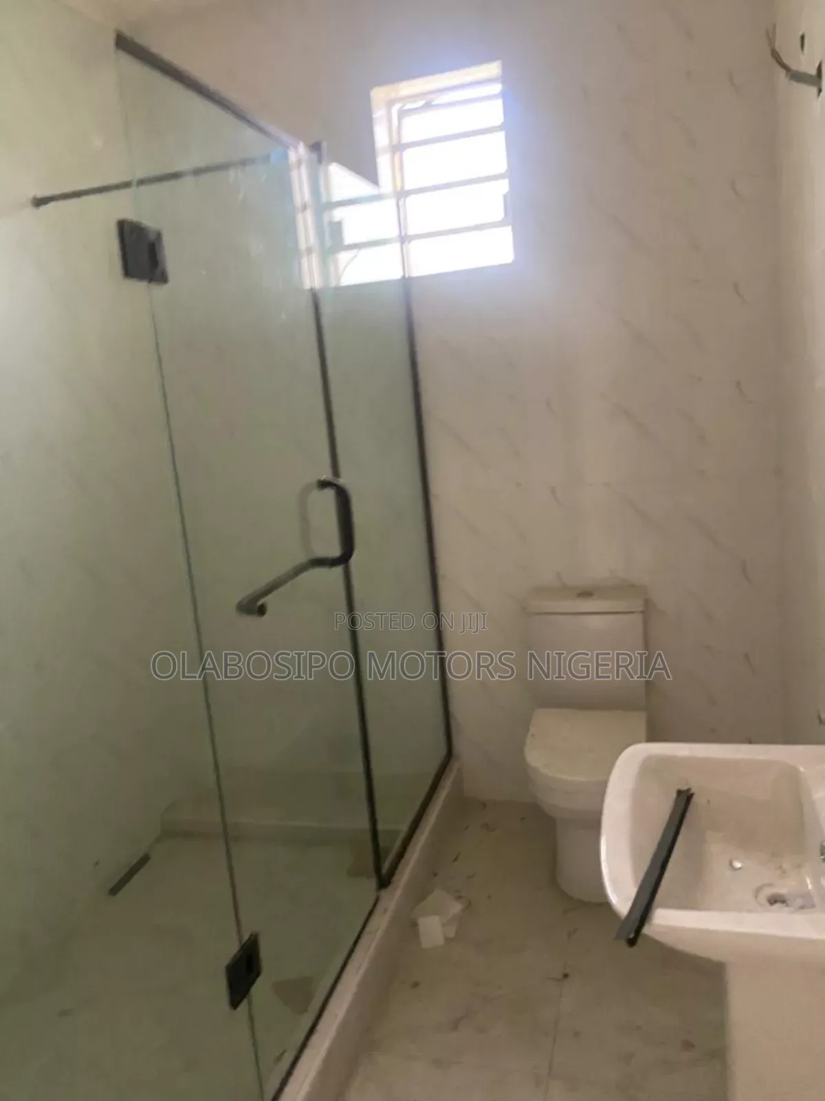 3bdrm Apartment in Bakare Estate, Off Lekki-Epe Expressway for sale in Off Lekki-Epe Expressway