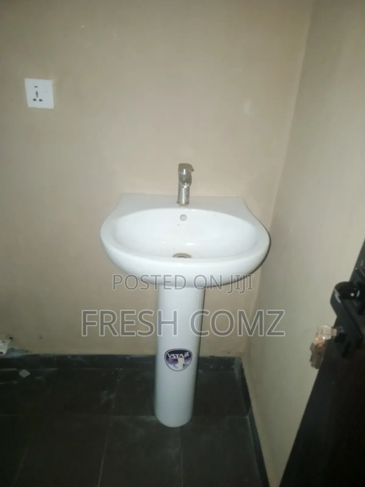 1bdrm Apartment in Mobil Road Ilaje, VGC / Ajah for rent in VGC / Ajah