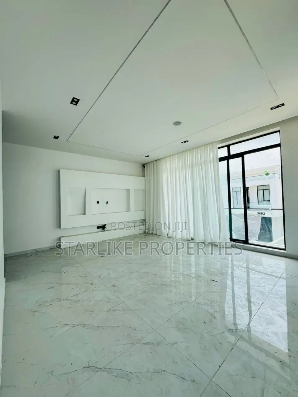 5bdrm House in Chevron for sale in Chevron