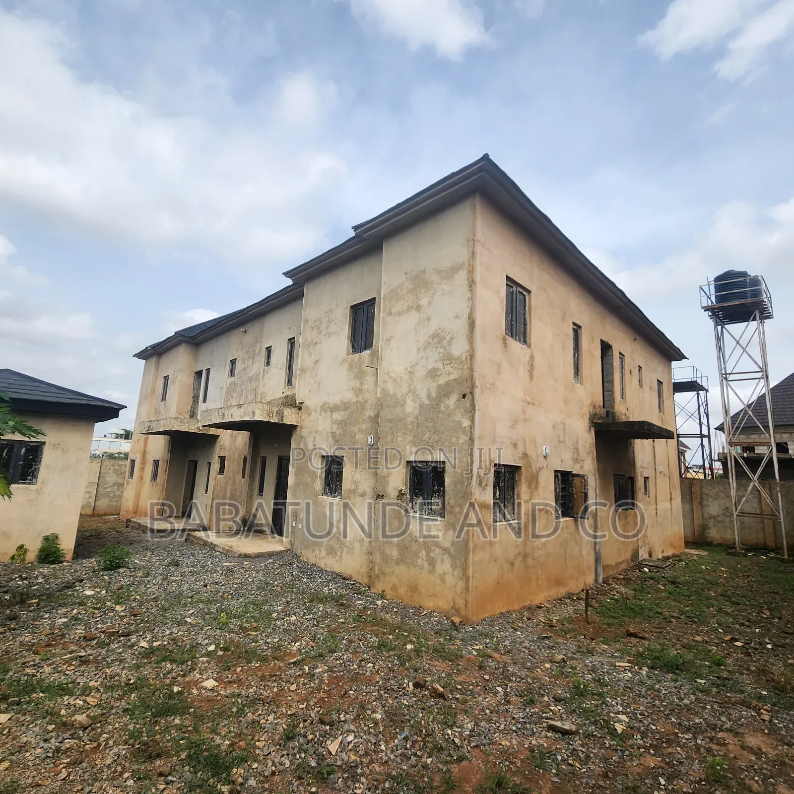 4bdrm Duplex in Oluyole Estate for sale in Oluyole Estate