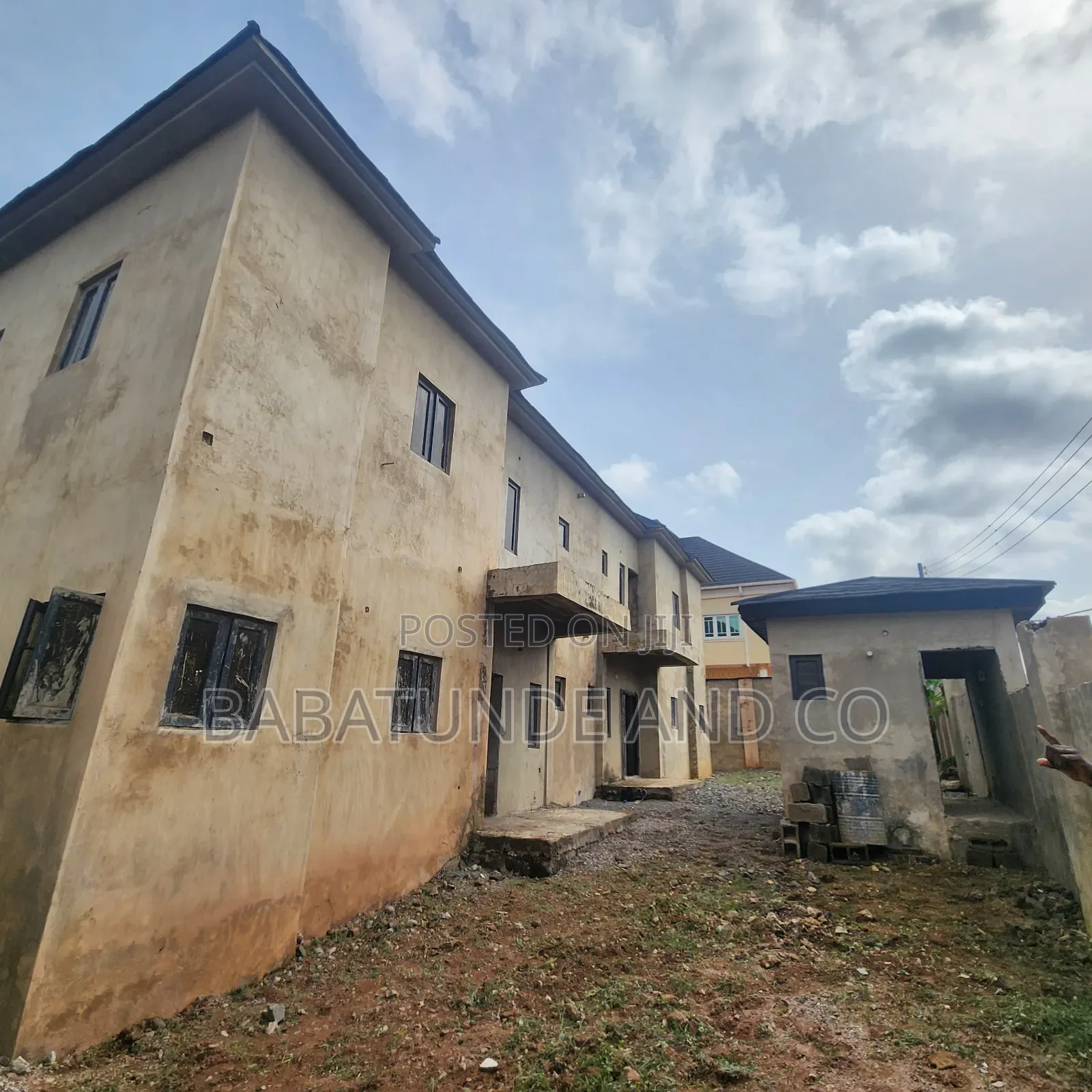 4bdrm Duplex in Oluyole Estate for sale in Oluyole Estate