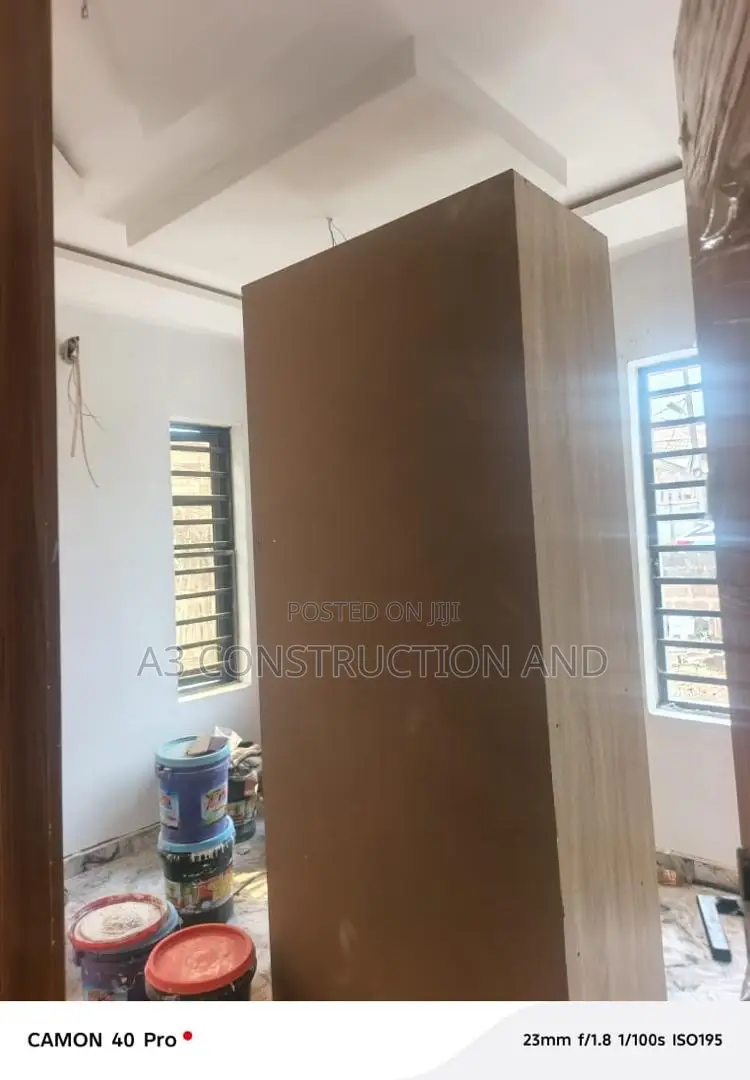 4bdrm Duplex in Okebadan Estate for rent in Akobo