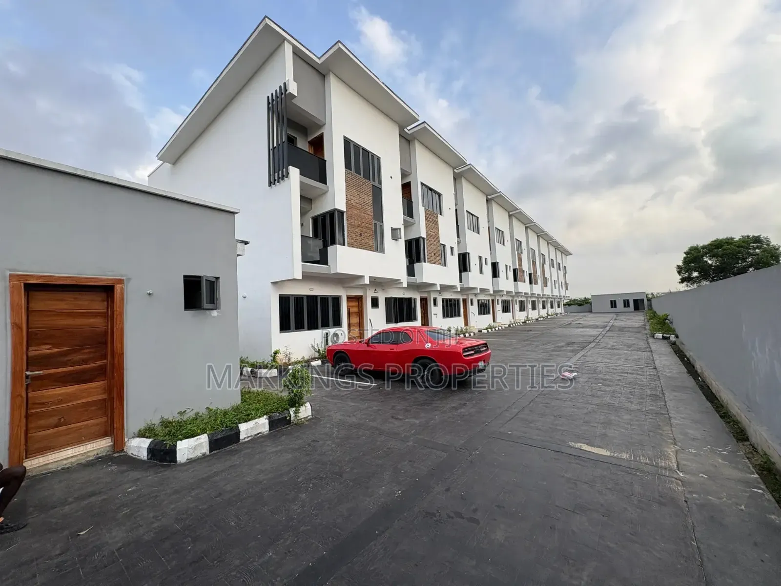 4bdrm Duplex in Lekki Phase 1 for rent in Lekki Phase 1