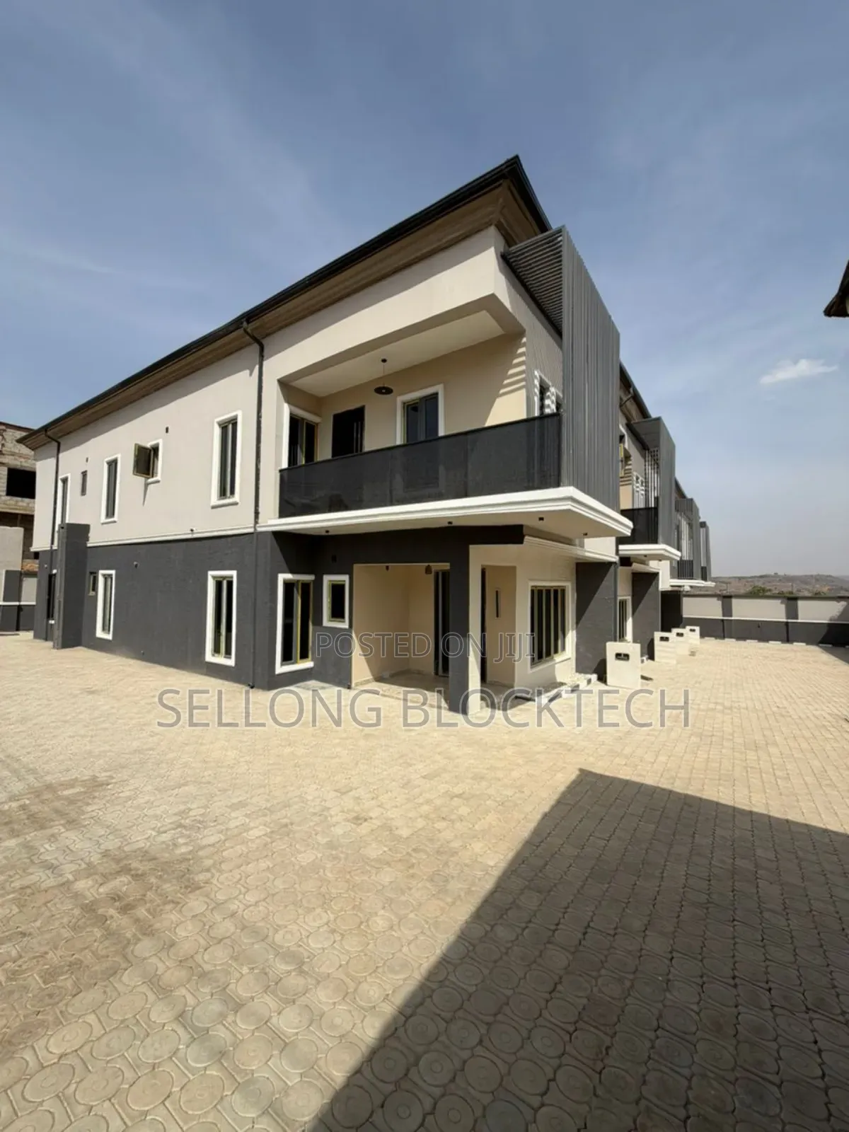 4bdrm Townhouse/Terrace in Mpape for sale in Mpape