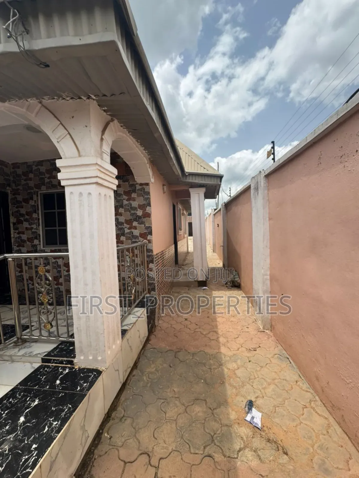 Furnished 3bdrm Bungalow in Behind Butoal, Apata for sale in Apata