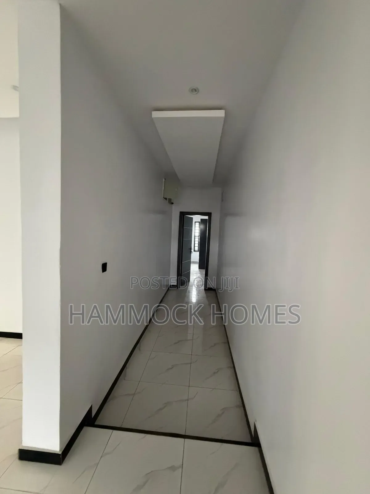4bdrm Duplex in Jericho Hill for sale in Jericho