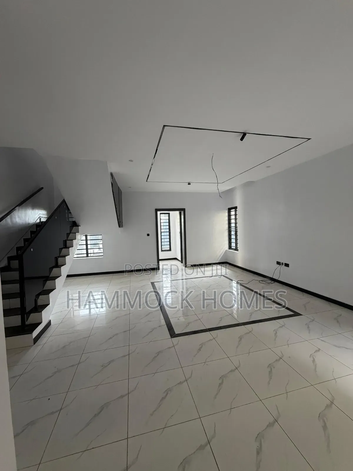 4bdrm Duplex in Jericho Hill for sale in Jericho