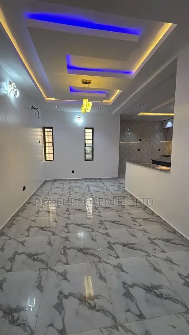 4bdrm Duplex in Palm Garden Estate, for sale in Oluyole Estate