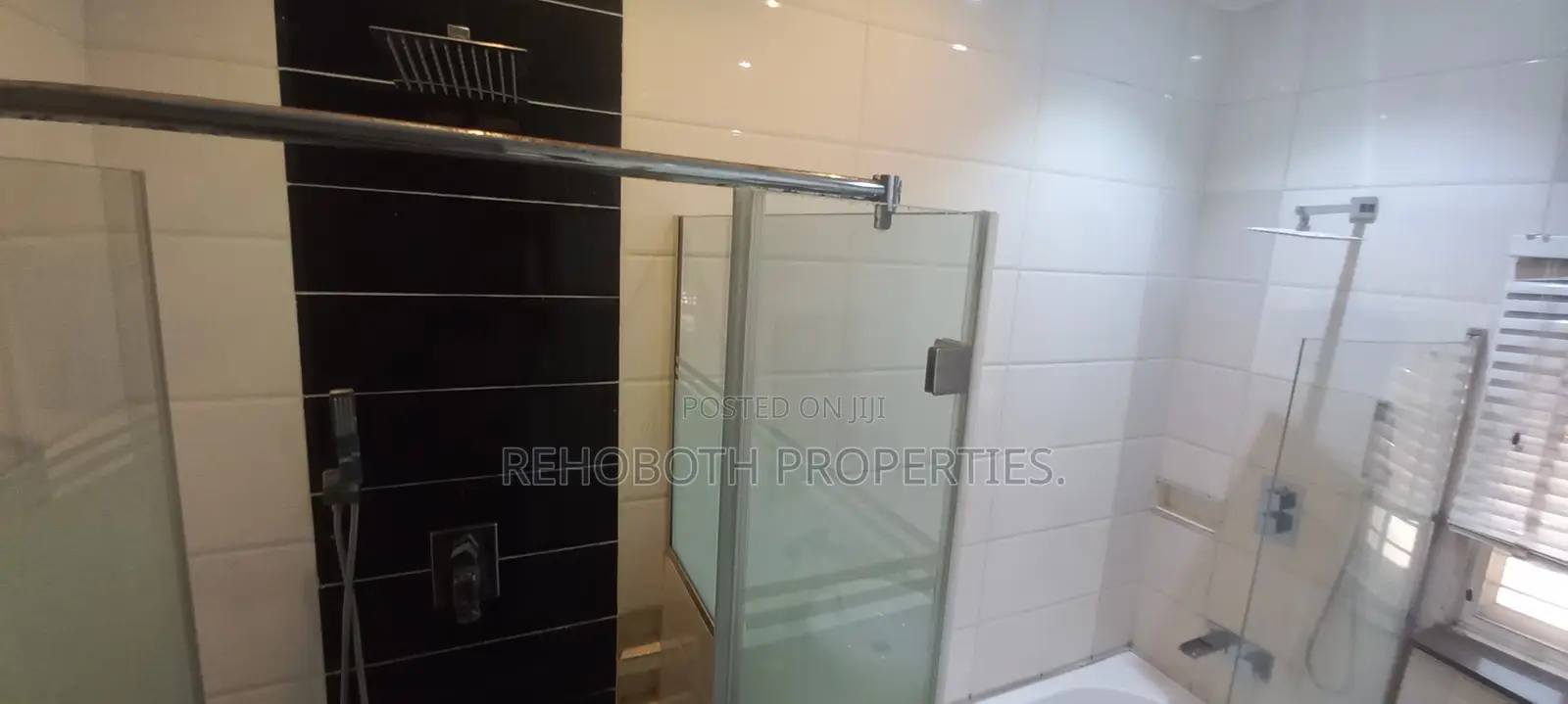 5bdrm Duplex in Customs Gate, Oluyole for sale in Oluyole