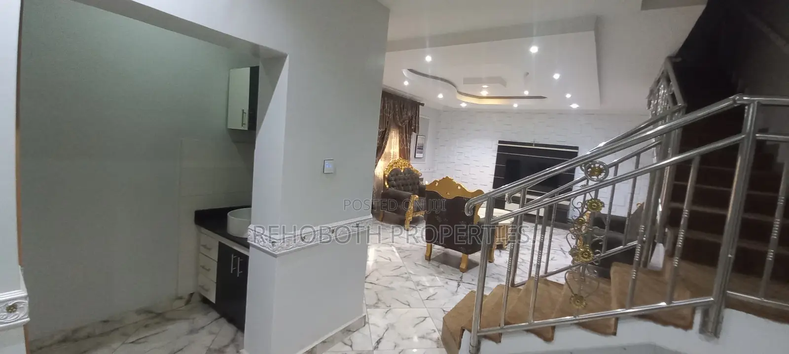 5bdrm Duplex in Customs Gate, Oluyole for sale in Oluyole