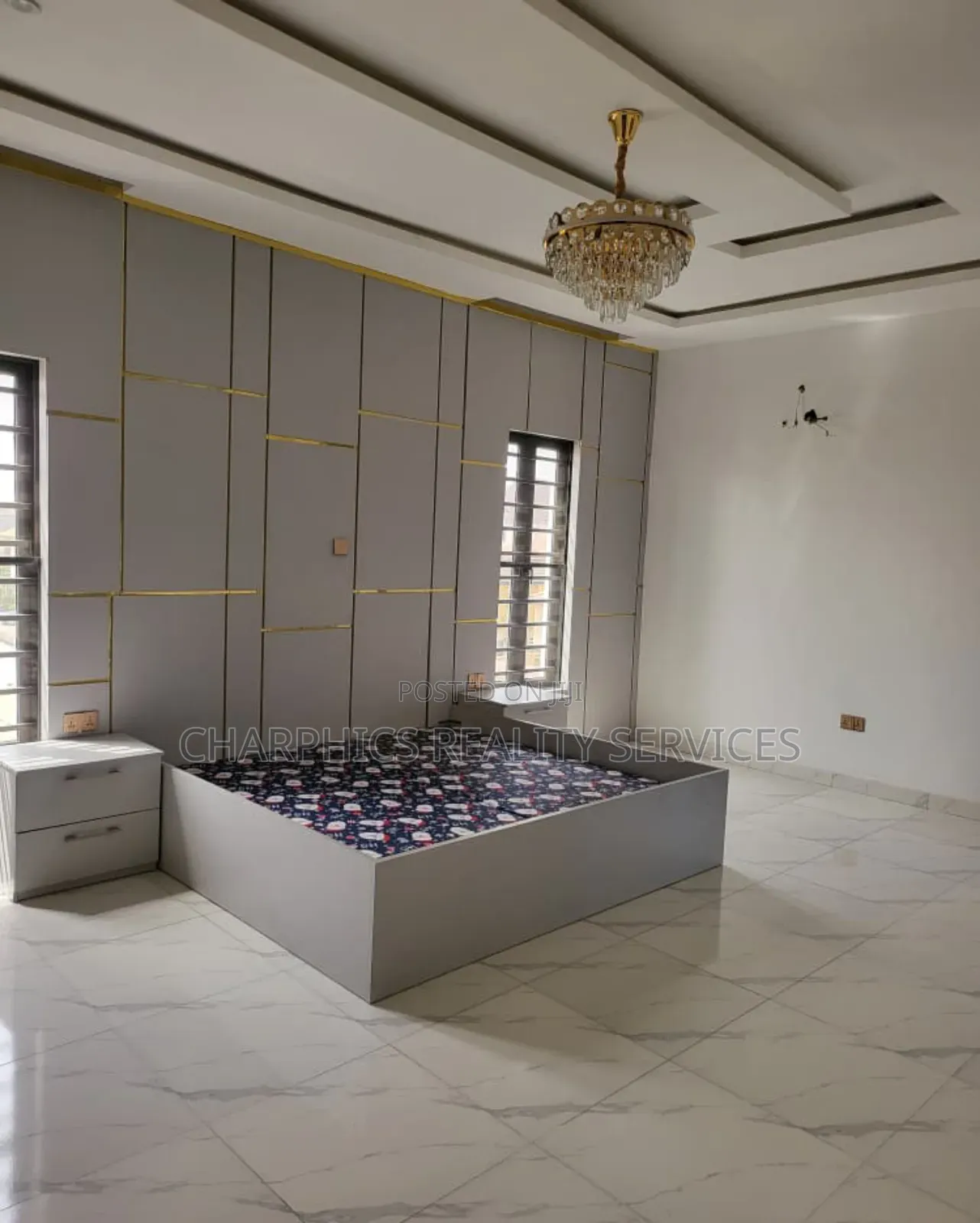 5bdrm Duplex in GRA Phase 1 for sale in GRA Phase 1