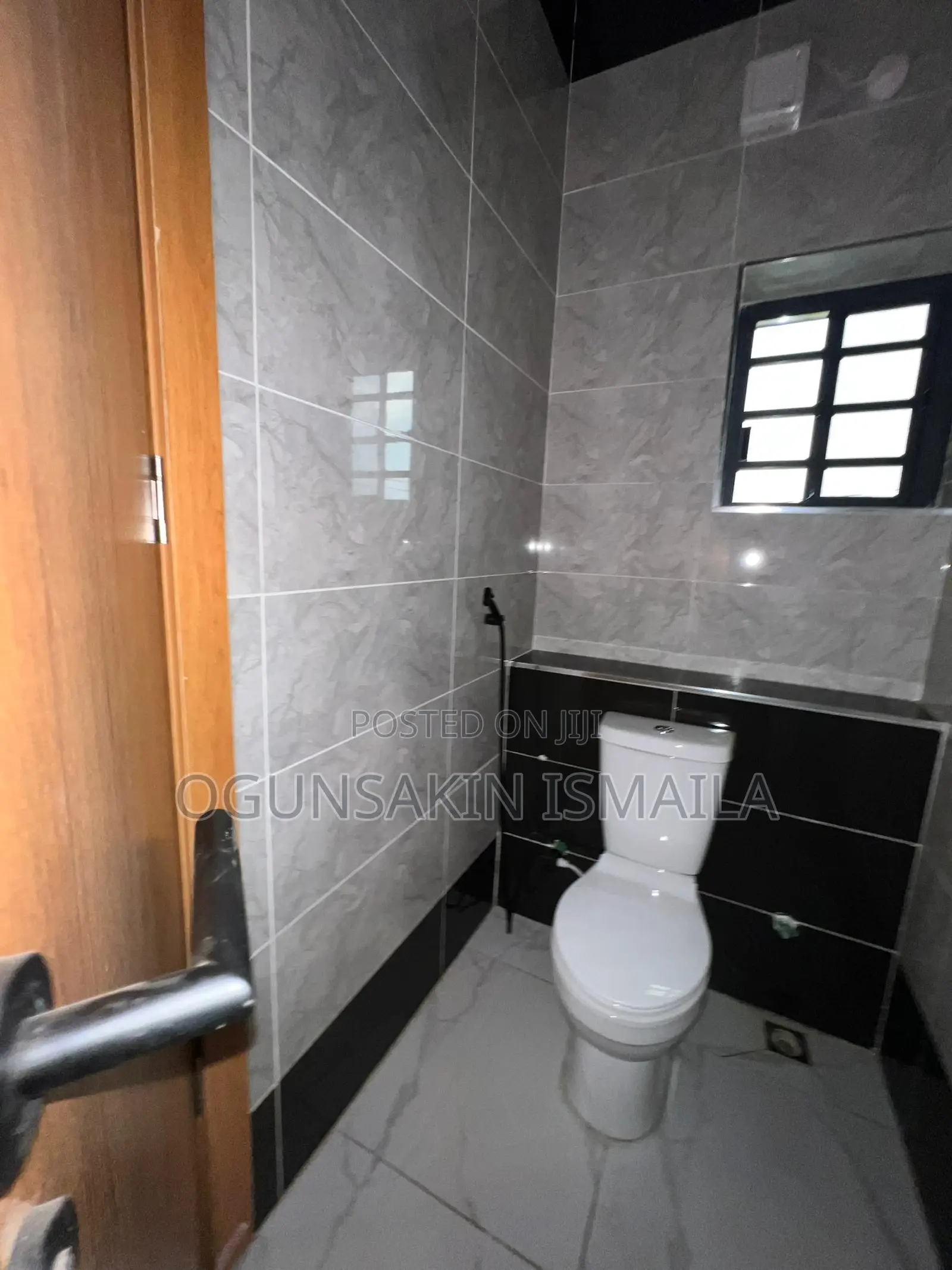 4bdrm Duplex in Omole Estate for rent in Omole Phase 1