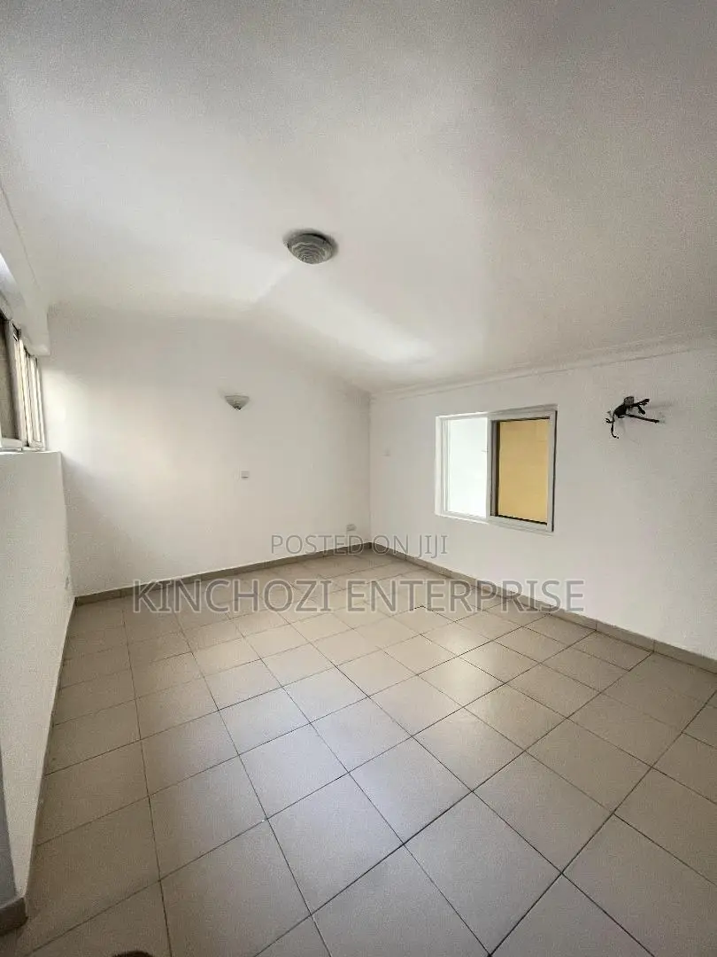 3bdrm Penthouse in Cardogan Estate, Osapa london for sale in Osapa london