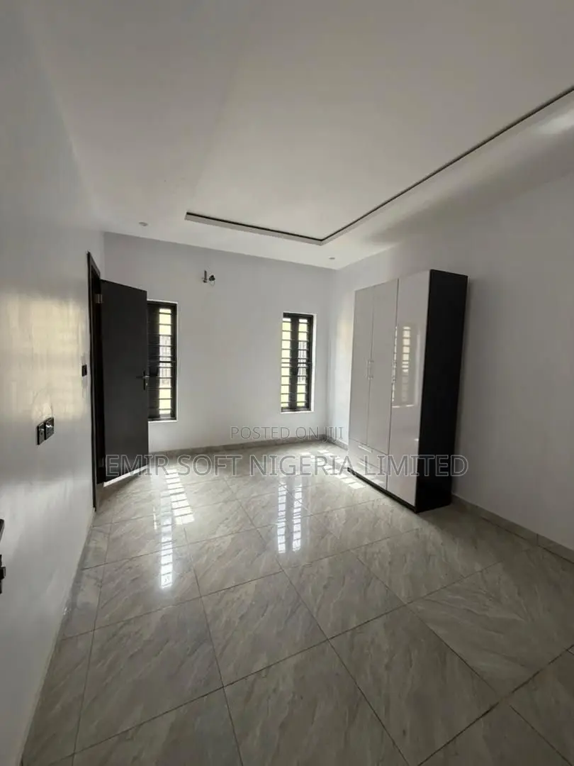 4bdrm Duplex in Jericho Hill Estate for sale in Jericho