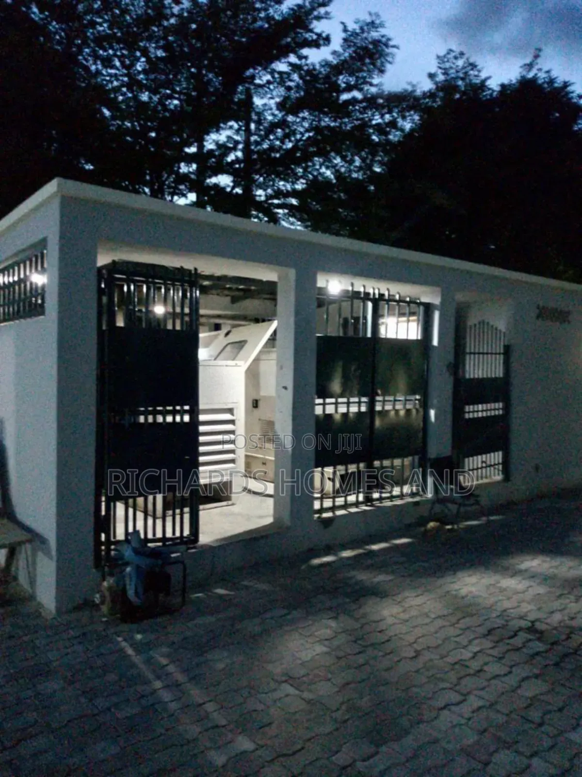 3bdrm Block of Flats in Lekki Phase 1 for sale in Lekki Phase 1