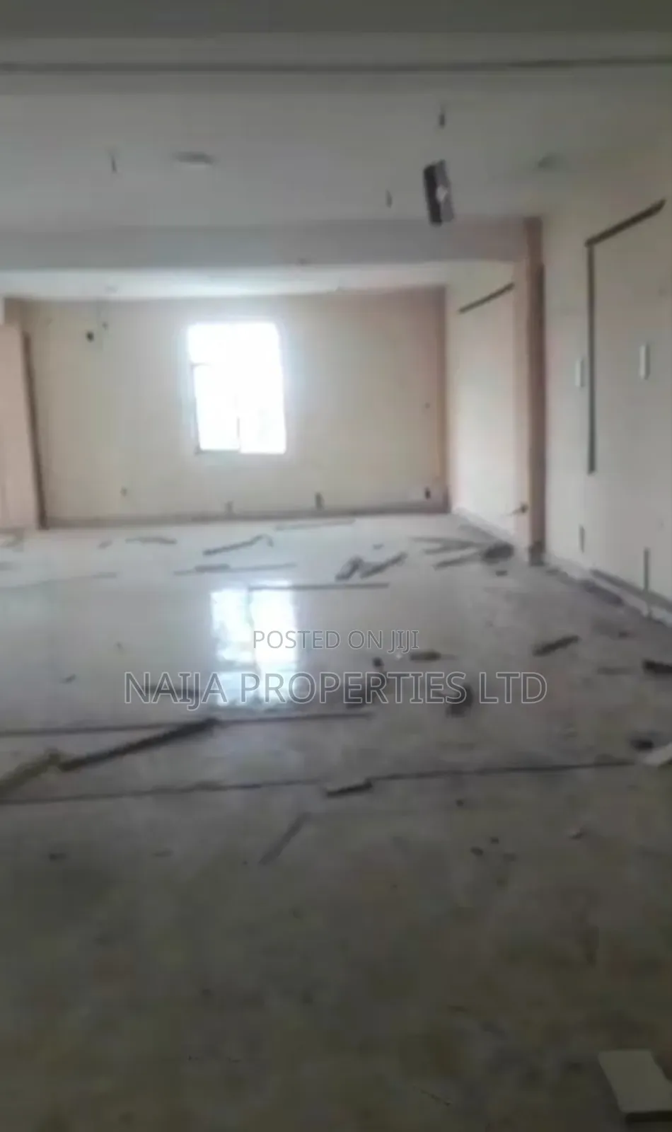 180sqm Open Plan Space Directly on the Express at Lakowe for Rent in Lakowe