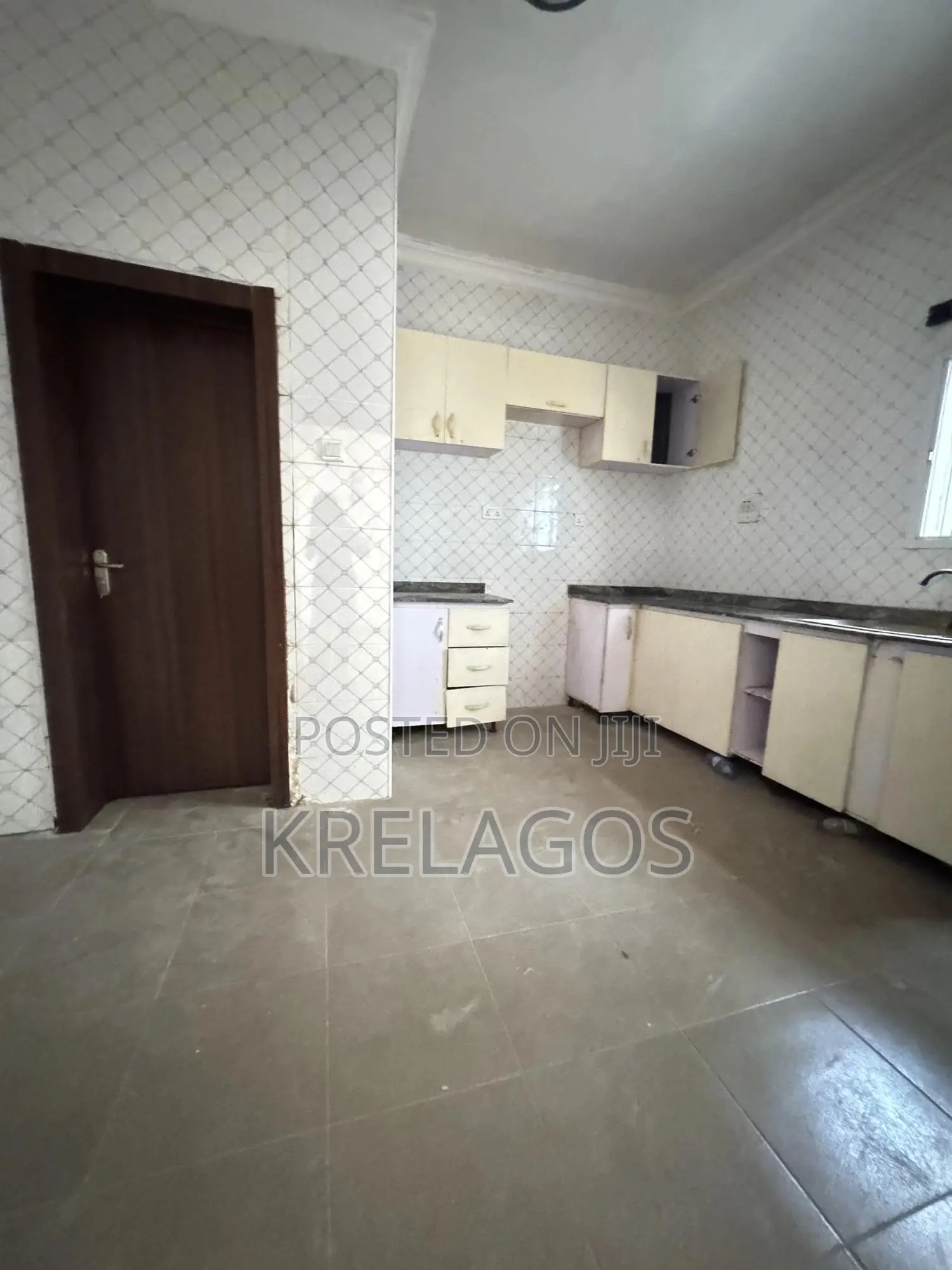 3bdrm Apartment in Ikota for rent in Ikota