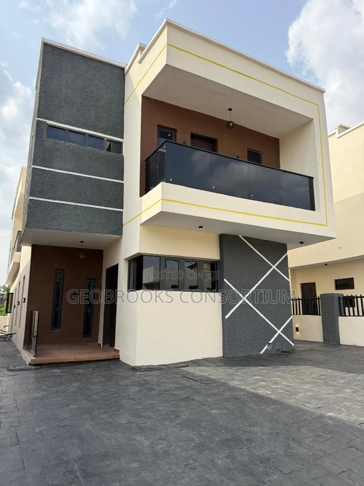 4bdrm Duplex in Ikolaba Gra, Bodija for sale in Bodija