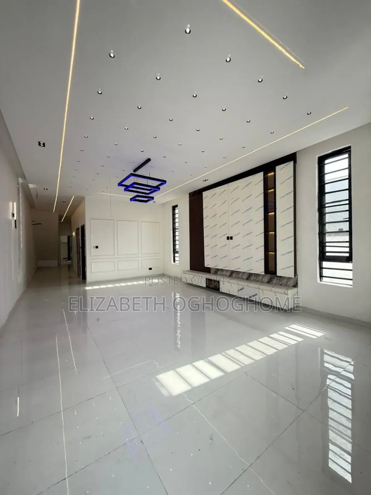 5bdrm Duplex in Sangotedo for sale in Sangotedo