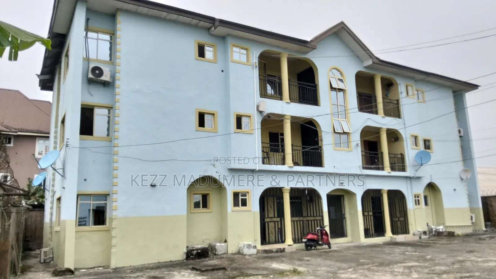 2bdrm Block of Flats in Back Of Nta Station,, Obio-Akpor for sale in Obio-Akpor