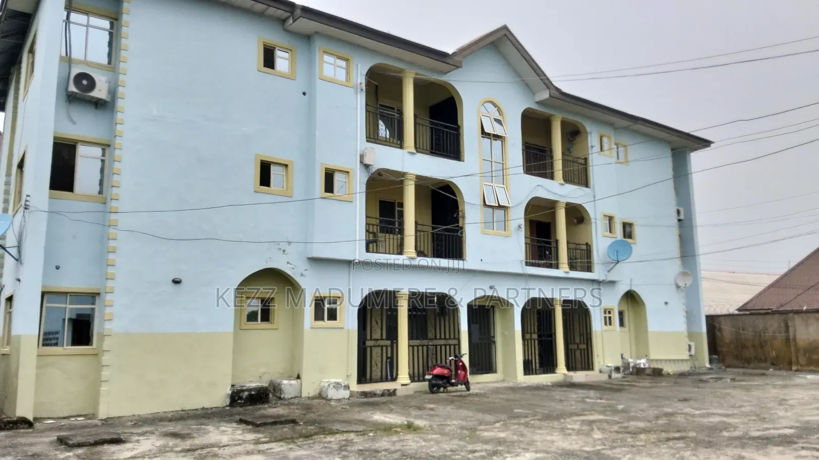 2bdrm Block of Flats in Back Of Nta Station,, Obio-Akpor for sale in Obio-Akpor