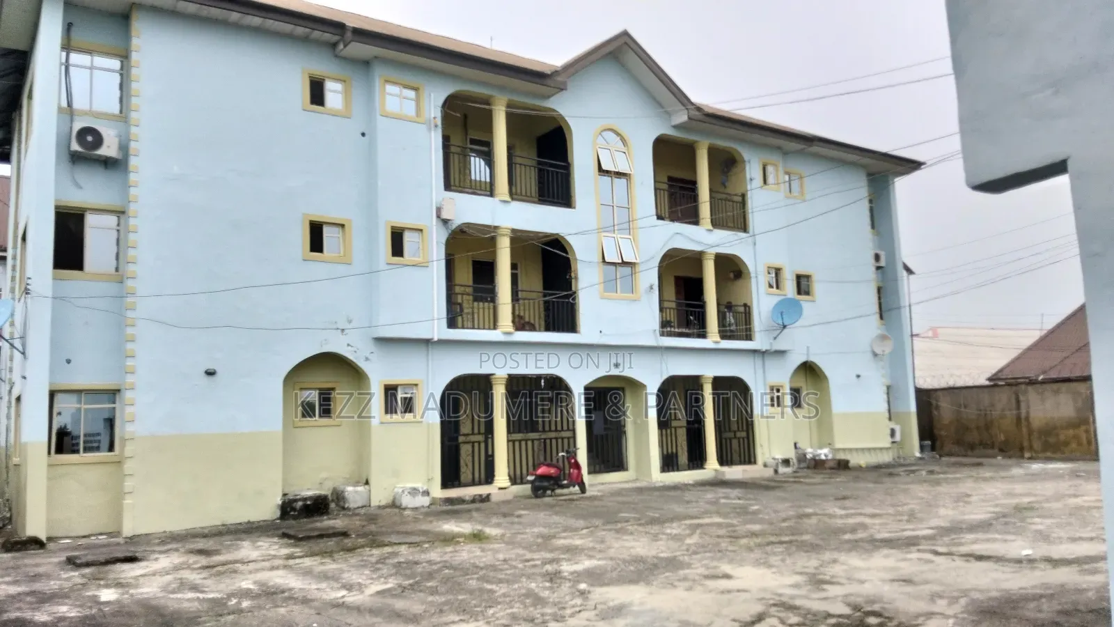 2bdrm Block of Flats in Back Of Nta Station,, Obio-Akpor for sale in Obio-Akpor