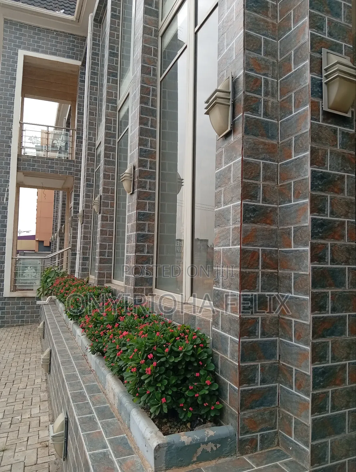 Plaza for Sale in Life Camp